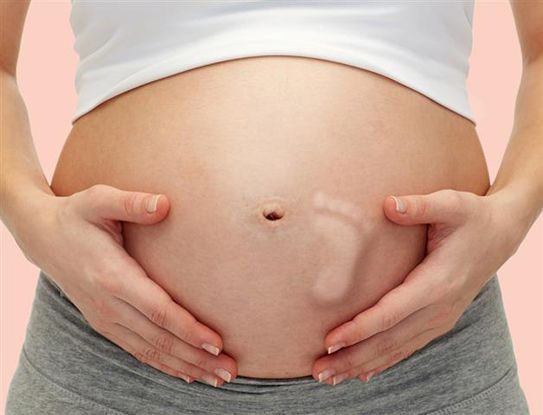 Không chỉ quan trọng với mẹ bầu, thiếu canxi còn đe dọa đến sự phát triển của thai nhi
