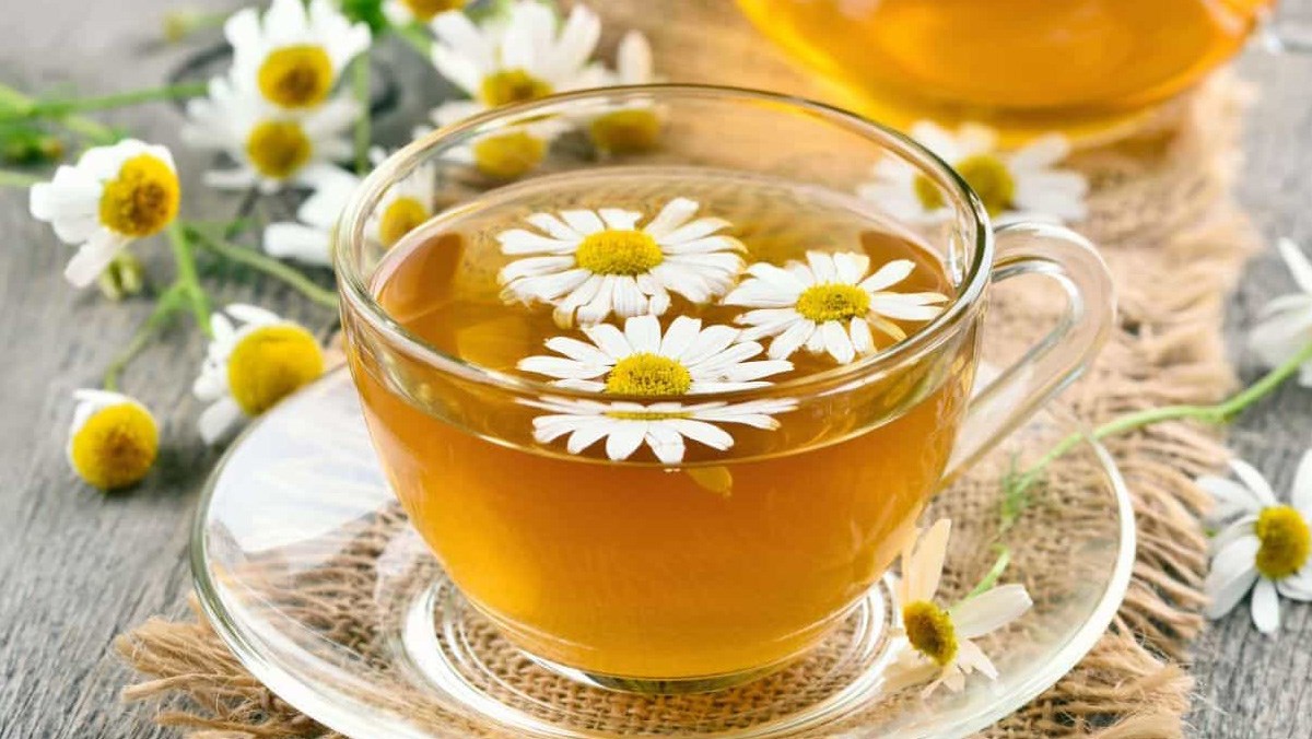 Cách chữa khó ngủ về đêm bằng trà hoa cúc