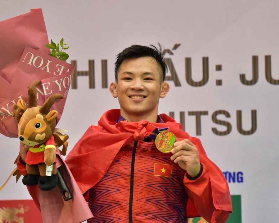 Đào Hồng Sơn giành chiến thắng ở hạng cân 56