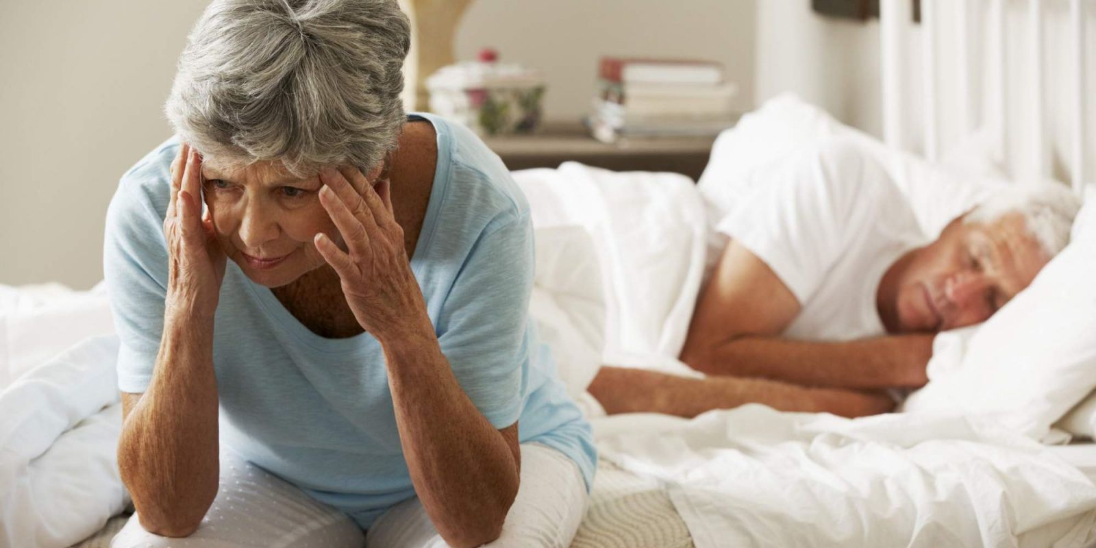 Cách chữa bệnh mất ngủ ở người già không dùng thuốc 1